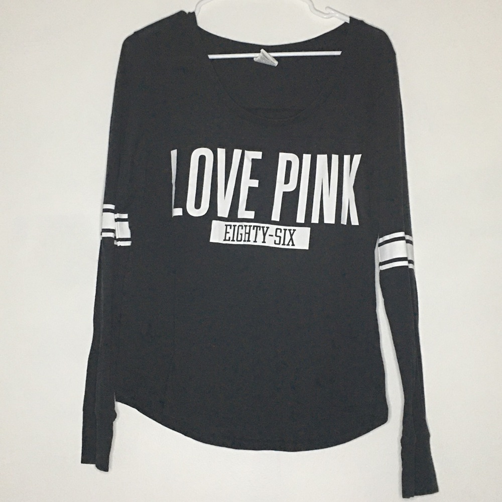 VS PINK BLACK LOGO LONG SLEEVE T-SHIRT